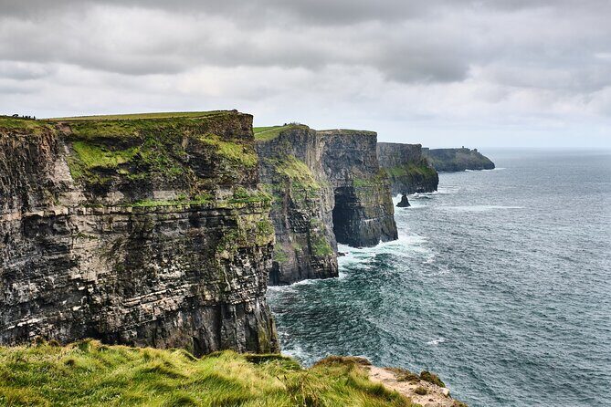 Day trip to Cliffs of Moher, Bunratty Castle and Ennis - Whats Included & Whats Not