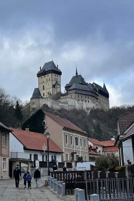 Day trip to Karlstejn castle and Famous Bohemian glassworks - Key Points