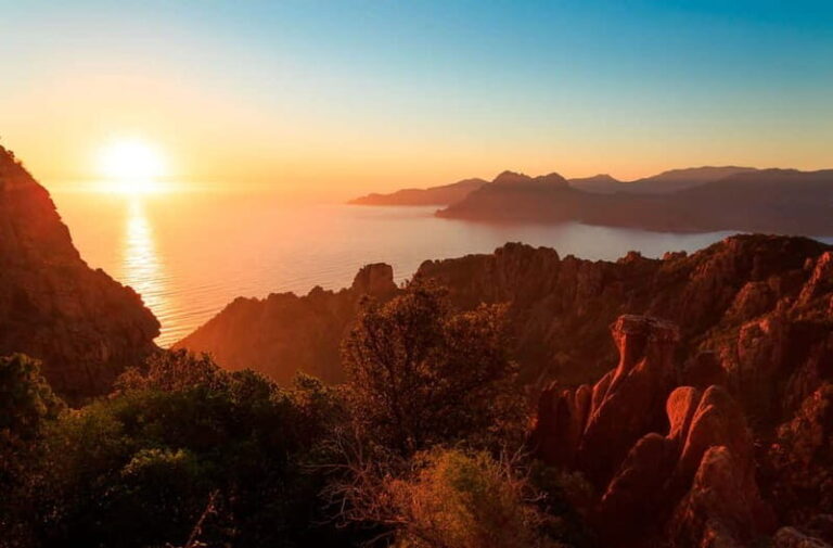 De Sagone/Cargese: Sunset Apéro Calanques de Piana Baignade - An In-Depth Look at the Sunset Apéro Calanques Tour