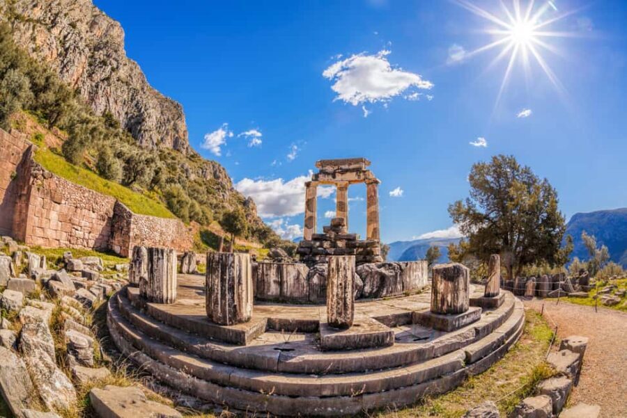 Delphi Entry Ticket & Virtual Reality Audio Guided Tour - Who Should Consider This Tour?