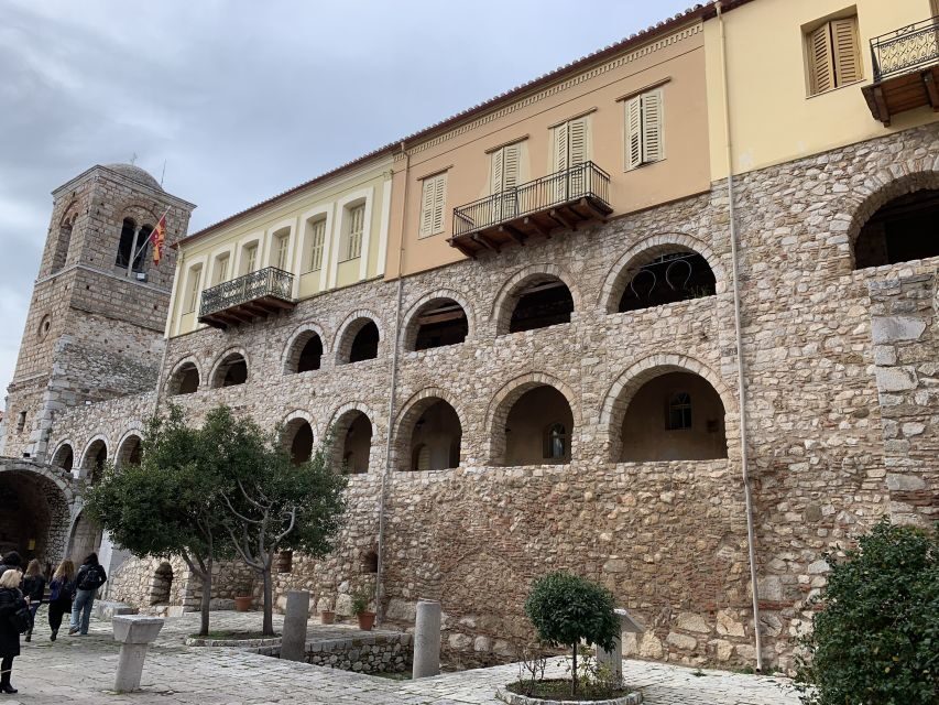 Delphi: Private Day Tour from Athens with Luxurious Vehicle - What to Expect from the Experience