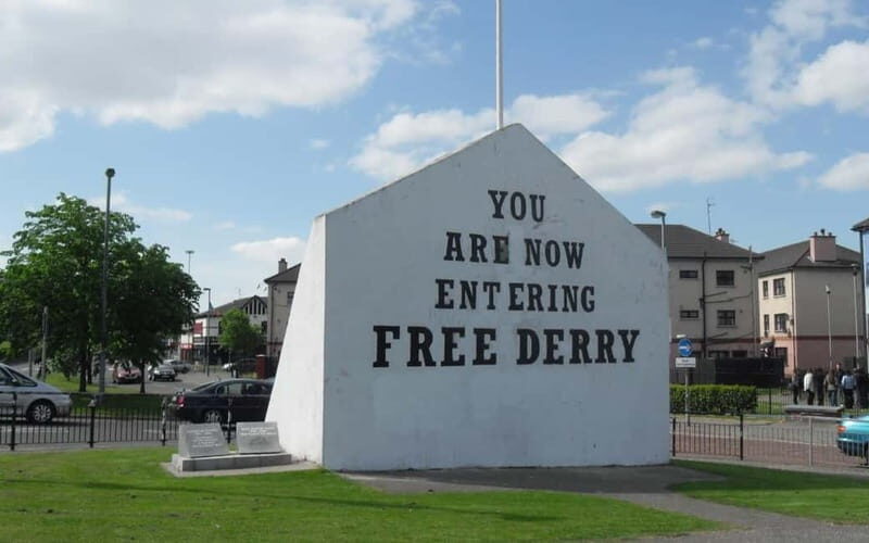 Derry: City Walking Tour & Exploration Game - Who Will Love This Tour?