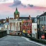 Derry: Guided Tour of Walls, Murals, and Scenic Views - The Significance of Murals and Monuments