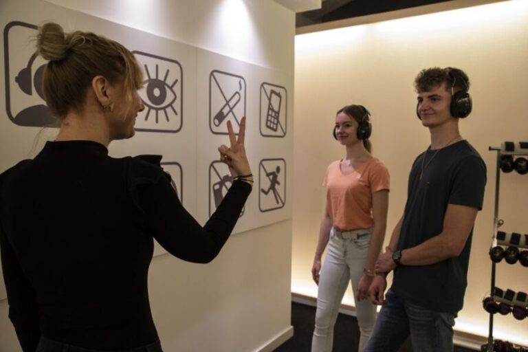 Dialog im Stillen (Dialogue in Silence) - Key Points