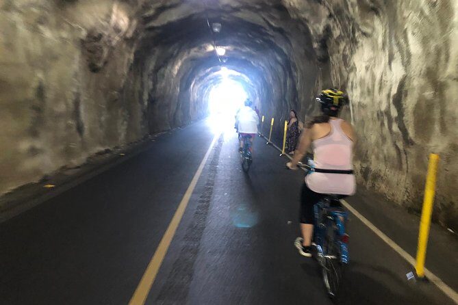 Diamond Head Bike to Hike and Local Lunch - Climbing Diamond Head: From Bike to Hike