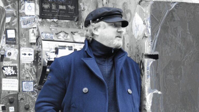 Die Kiez-Kapitän Reeperbahn & Beatles Kieztour Hamburg - The Experience and What It Means for Travelers