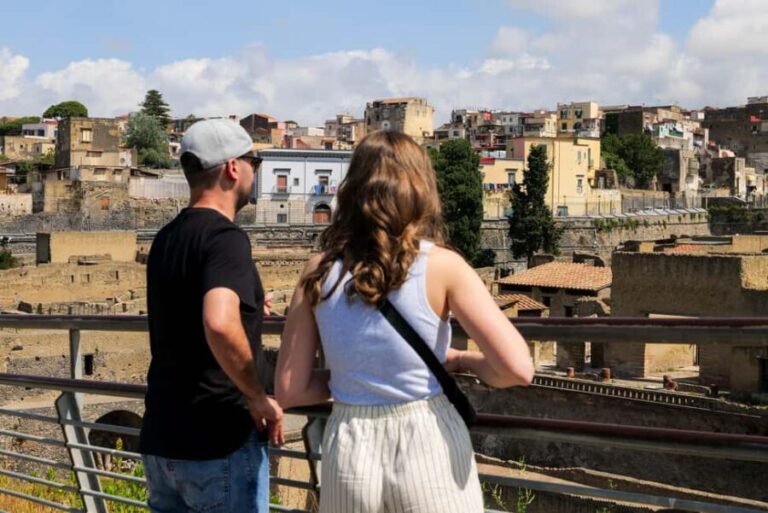 Discover Herculaneum: A Guided Tour of the Ancient Roman City - The Experience: A Closer Look at the Site