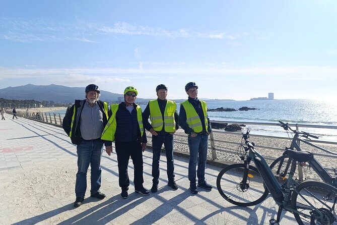 Discover in Ebike the coast of Vigo and its sunsets - Quality and Comfort