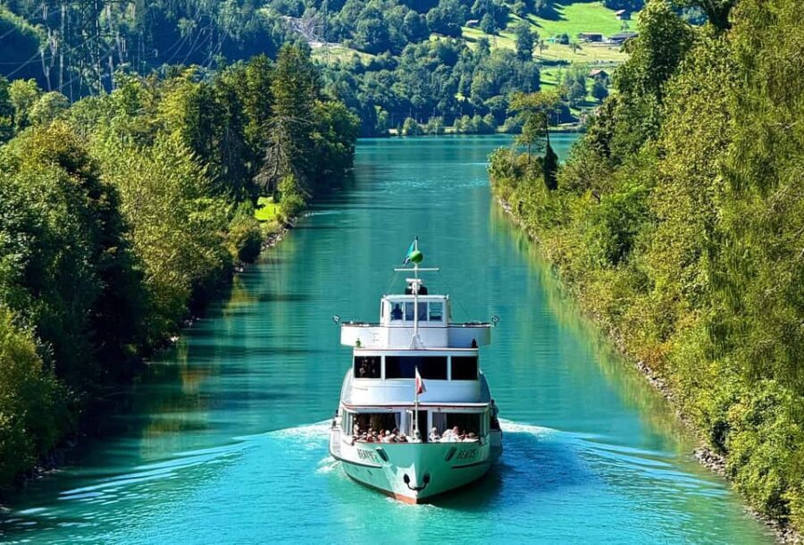 Discover Interlaken  Lakes, Ruins & Views E-bike tour - What Makes This Tour Stand Out?