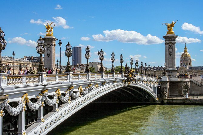 Discover Paris most Photogenic Spots with a Local - Why This Tour Offers Great Value