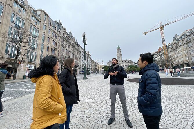 Discover Porto A Private Walking Tour with Authentic Tasting - The Experience in Practice
