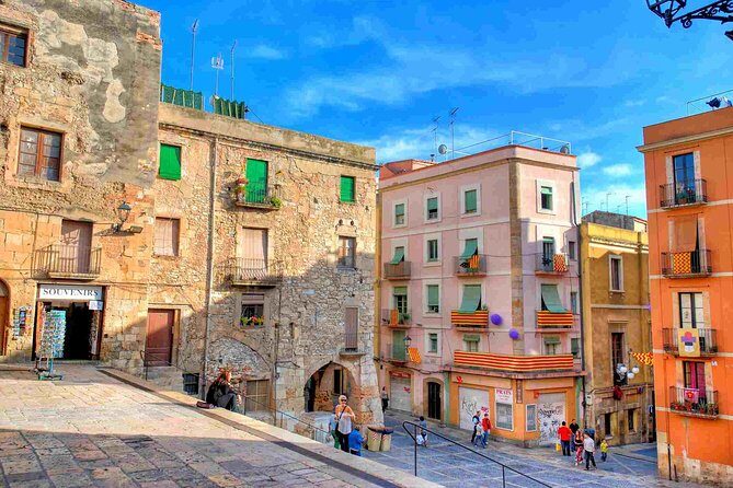 Discover Tarragona: Personalized Private Guided Day Tour - First Stop: The Arc de Berà and Roman Quarry
