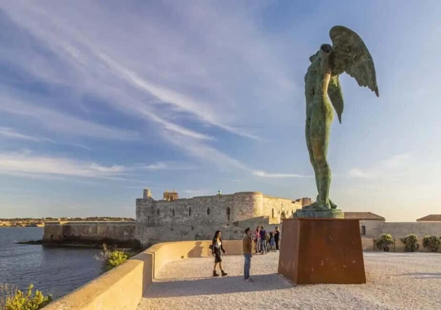 Discover the wonders of Ortigia: a Tuk-Tuk tour through history and the sea. - Exploring the Itinerary in Detail