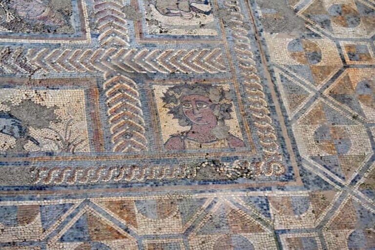 Discovering the Roman Ruins of Conímbriga and the Caves of Sicó - The Caves of Sicó: Buracas do Casmilo