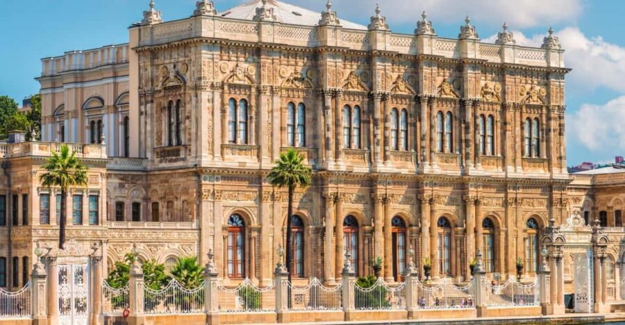 Dolmabahce Palace & Harem Skip-the-Line Entry & Audio Guide - Inside the Palace: What to Expect