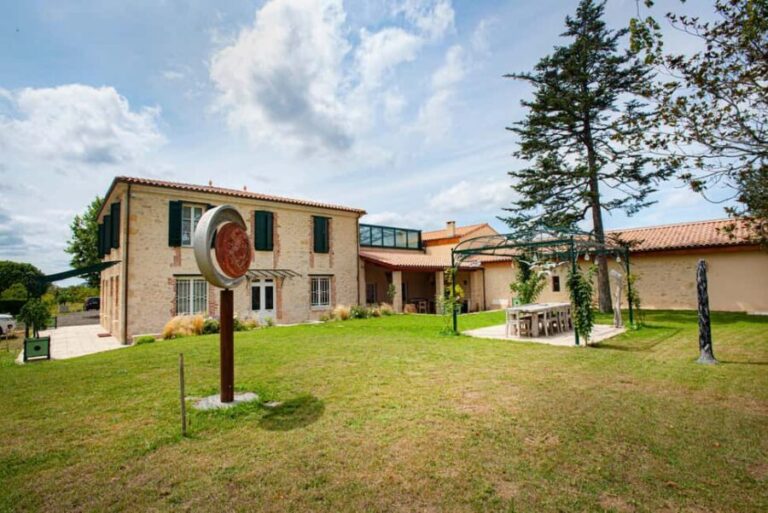 Domaine des Perchés: "Les Secrets des Perchés" tour - The Guided Tour: What to Expect