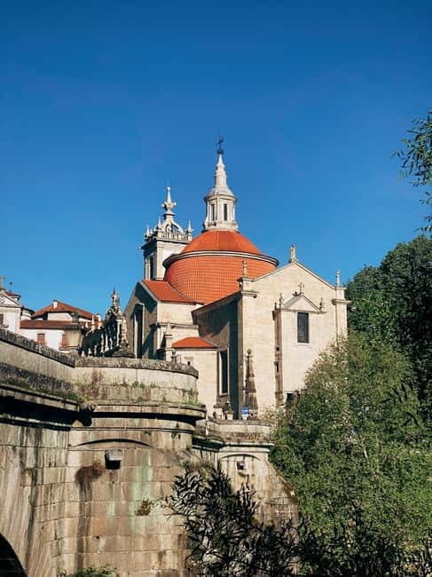 Douro Valley: PRIVATE TOURS with 1 Wine Tasting - What Makes This Tour Stand Out?