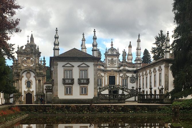 Douro Valley small group tour, Mateus Palace, Lunch and Wine tastings - Who Should Consider This Tour?