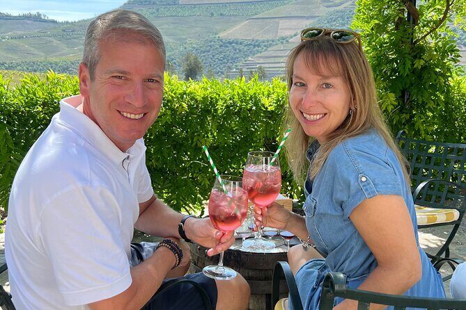 Douro Valley Wine Tour with Tastings, Boat Ride & Lunch - Transportation and Group Size