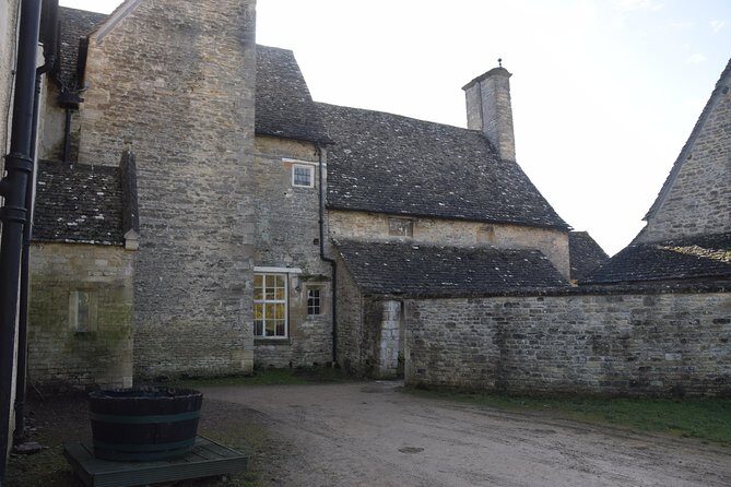 Downton Abbey Town and Country Tour from London by Private Black Taxi - Who This Tour Is Best For