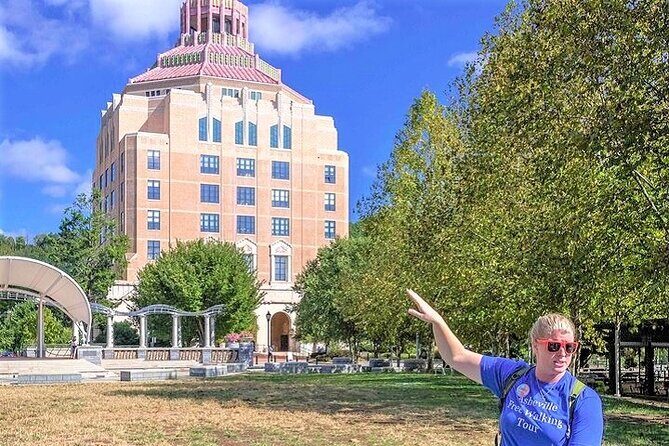 Downtown Asheville Tip-Based Sightseeing Walking Tour - The Group Dynamic and Tour Experience