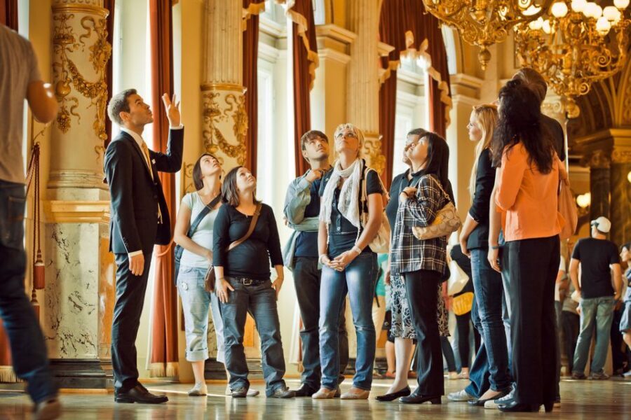 Dresden: Semperoper Guided Tour for Families - The Value of This Tour