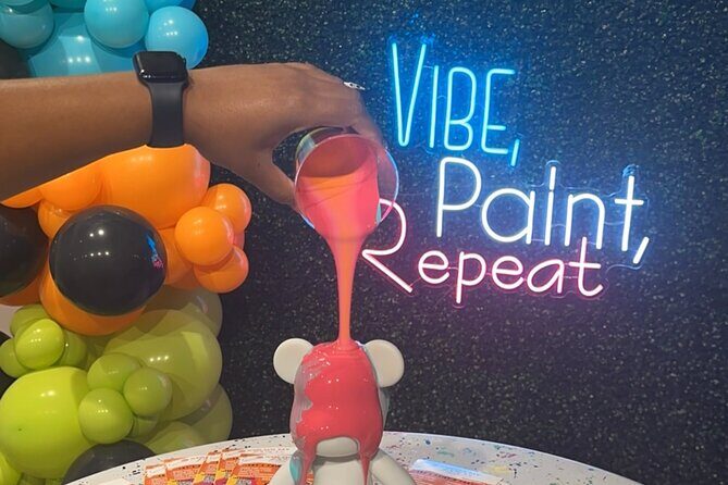 Drip Bear Paint & Sip Experience - The Vibe and Atmosphere