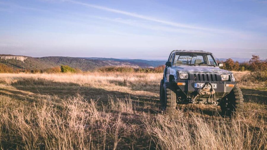 Drive an off-road jeep Daihatsu or Smart for Two - Why this off-road adventure stands out