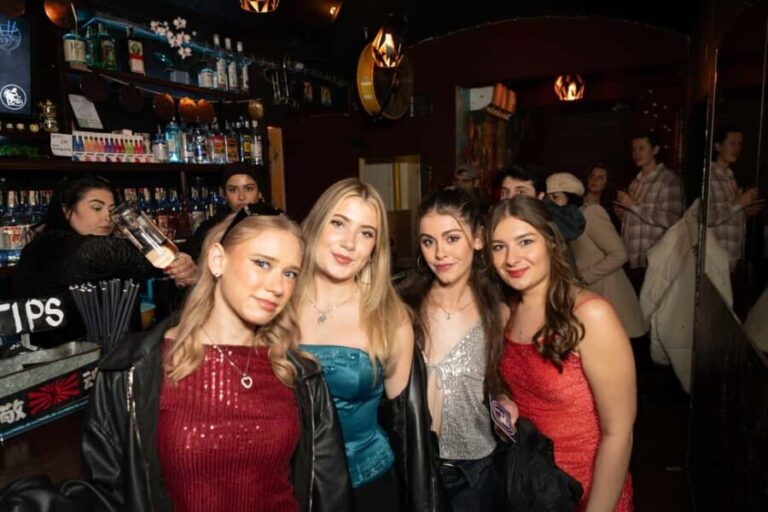 Drunken Monkey NYE Pub Crawl w/ Open Bar & SaSaZu Club Party - The Experience for Different Types of Travelers