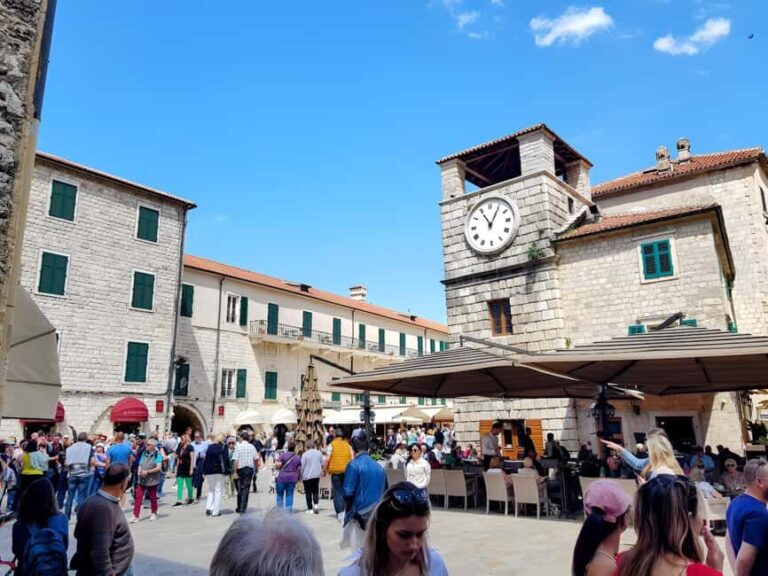 Dubrovnik: Private Tour to Montenegro, Kotor, and Perast - Starting the Day and Transportation