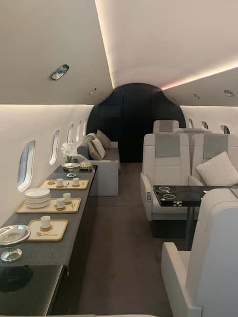 Dugny: Photo & video shooting in a private jet setting - Who Should Consider This Experience?