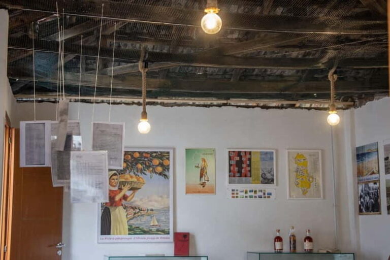 Durrës: Peeping Tourist Exhibition Ticket - The Itinerary in Detail