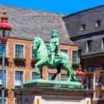 Dusseldorf: 2-hour Best Intro Walking Tour with a Local - Breaking Down the Itinerary