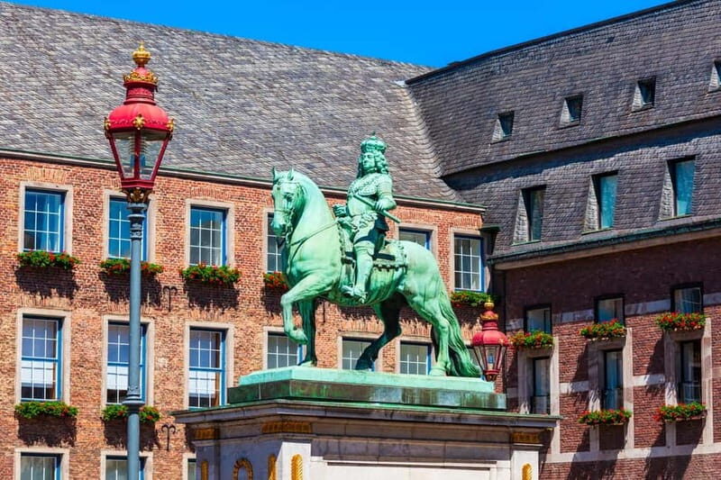 Dusseldorf: 2-hour Best Intro Walking Tour with a Local - Breaking Down the Itinerary