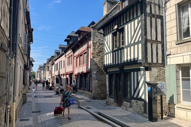 e-Scavenger hunt Honfleur: Explore the city at your own pace - Who Will Love This Experience?