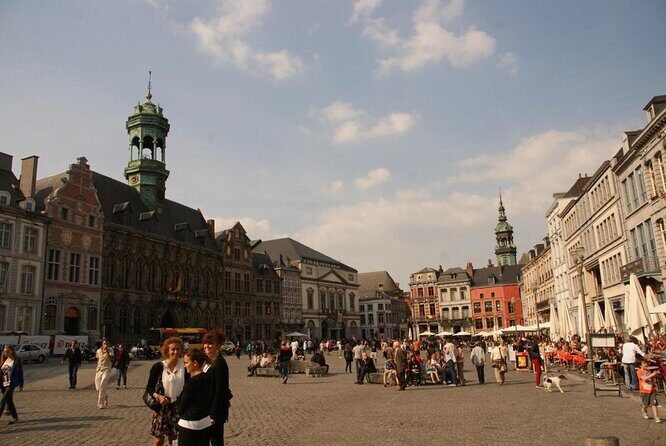 e-Scavenger hunt Mons: Explore the city at your own pace - Who Should Consider This Tour?