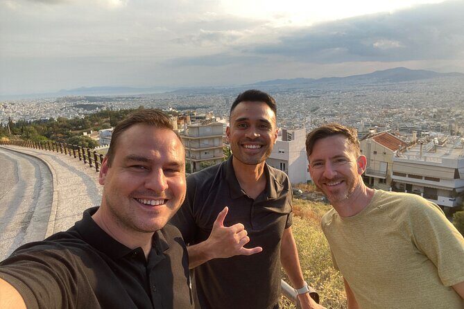 Eat, dance, meet , live , drink all Greek - What to Expect from This Greek Night Out