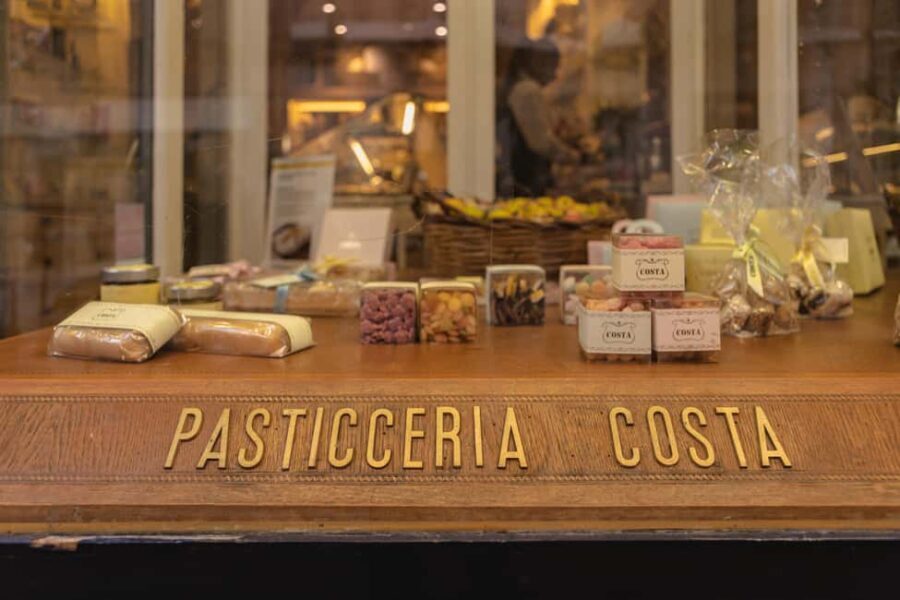 Eating Palermo: Evening Food & Wine Tour - The Experience in Detail