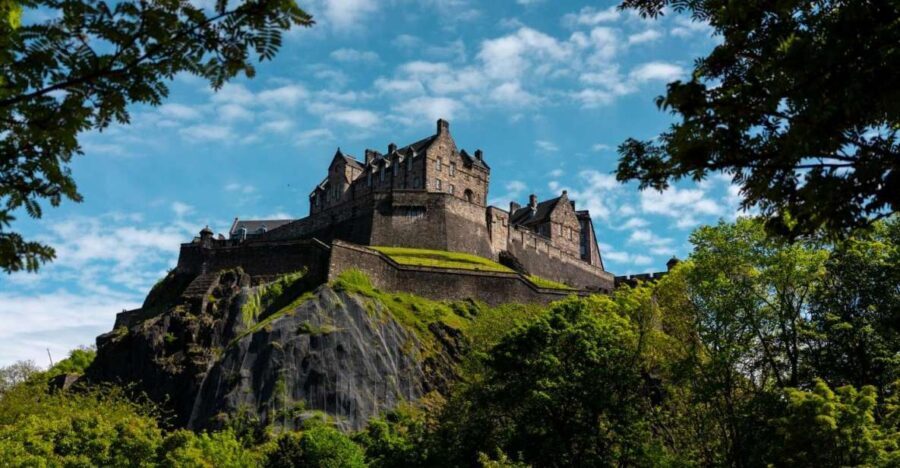 Edinburgh: Capture the most Photogenic Spots with a Local - The Itinerary Breakdown