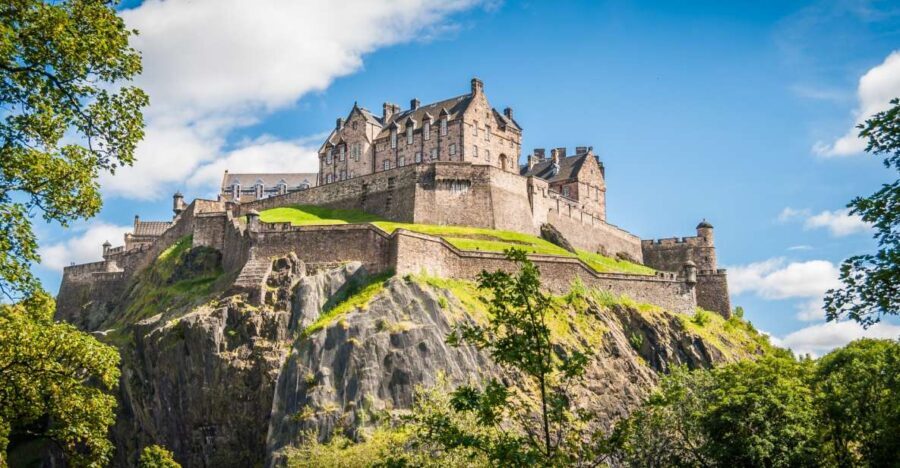 Edinburgh Castle: Highlights Tour with Tickets, Map & Guide - The Itinerary Breakdown: What to Expect
