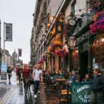 Edinburgh: Old Town Guided Walking Tour - Exploring the Old Town