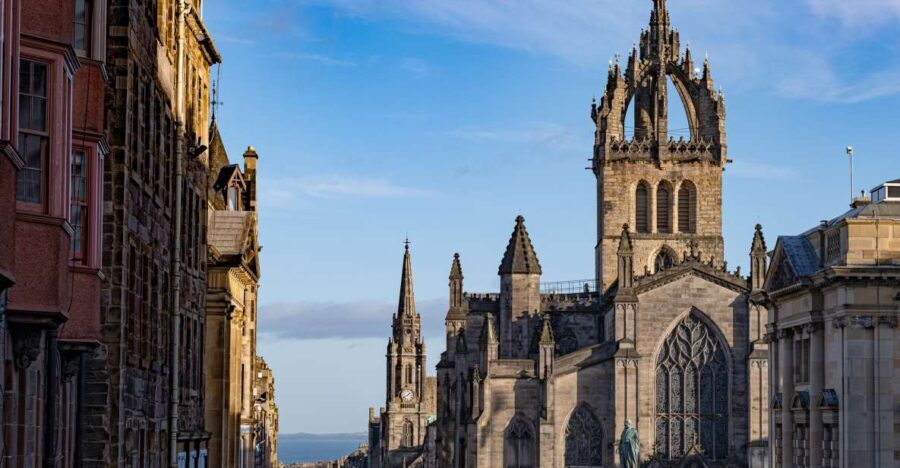 Edinburgh: Old Town History Walking Tour - Practical Details and Considerations