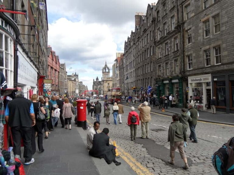 Edinburgh: Private Guided Walking Tour - The Real Deal: Strengths and Considerations