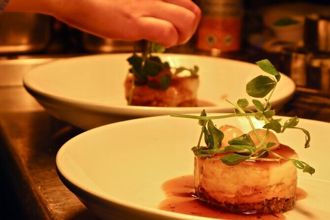 Edinburgh Private Walking Food Tour With Secret Food Tours - Breaking Down the Itinerary: What Youll See and Taste