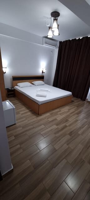 Eforie Nord: Blue Sky Hotel Accommodation with Breakfast - A Closer Look at the Experience