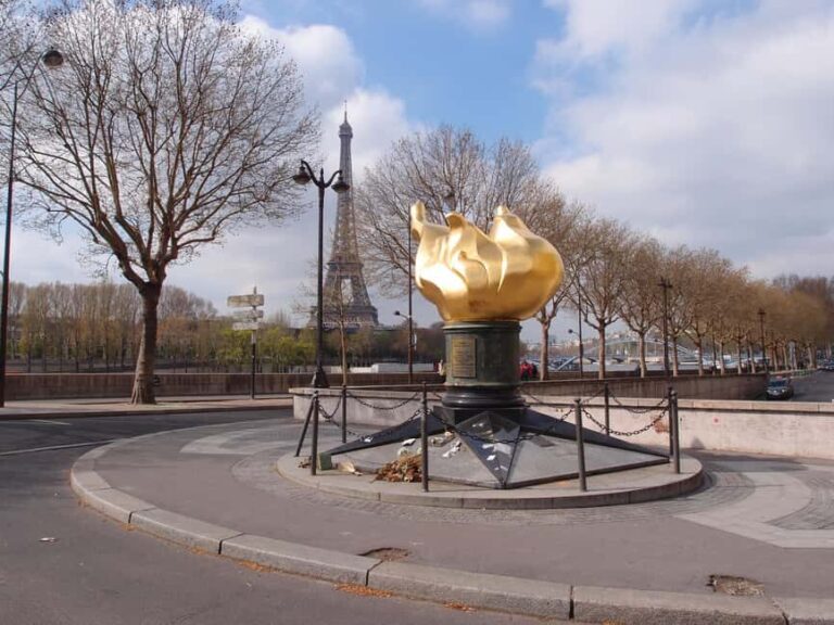 Eiffel Tower Tour to Les Invalides plus Boat Ride on the Seine River - Why We Like This Tour