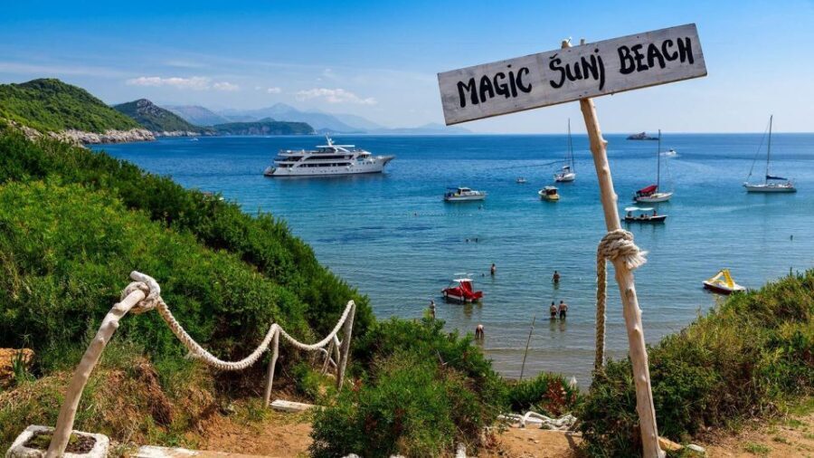 Elaphite Islands Cruise with Local Gastronomy at Captain's H - A detailed look at the experience