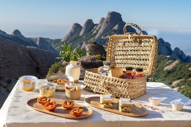 Elegant Private Picnic in Montserrat at 1100m Altitude - What Makes This Tour Stand Out?