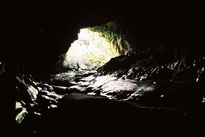 Elite Volcano Hike From Kona/Kohala Resorts - Exploring the Lava Flows and Caves