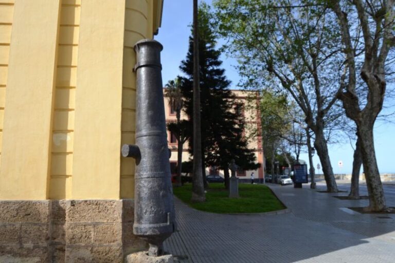 English Cádiz Tour: Walking Tour with Local Guide - Frequently Asked Questions